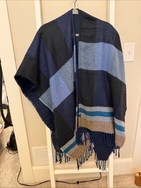 Echo Navy and Tan Plaid Fringed Scarf